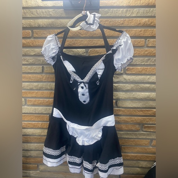 Medium Halloween maid costume - Picture 4 of 16